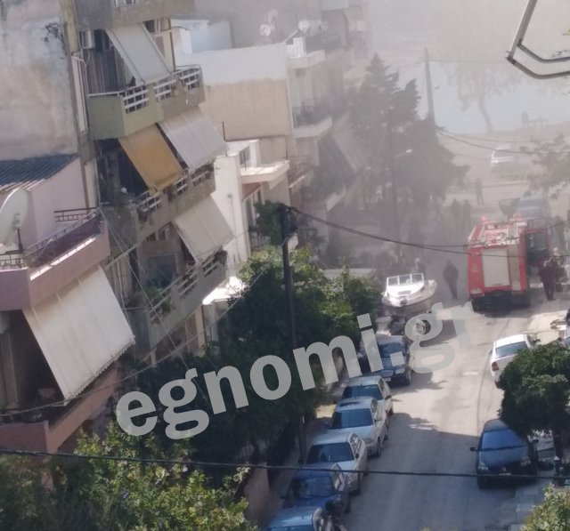 Πυρκαγιά σε πολυκατοικία στη Χαλκίδα
