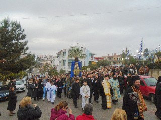 Λιτανεία του Επιταφίου της Παναγίας στους δρόμους της Κανήθου