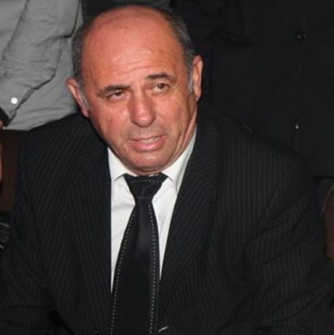 Ο πατέρας του Γιώργου Μαζωνάκη παραλίγο να πνιγεί στη Μάνδρα Αττικής