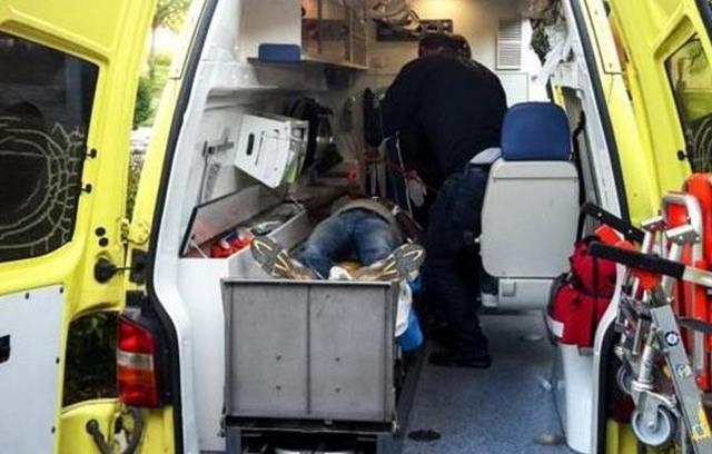 Χαροπαλεύει 14χρονος που έπεσε από το μπαλκόνι του σπιτιού του