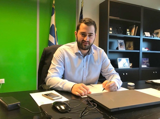 Ο Φάνης Σπανός υπέγραψε δράση για την κατάρτιση και πιστοποίηση γνώσεων εργαζομένων