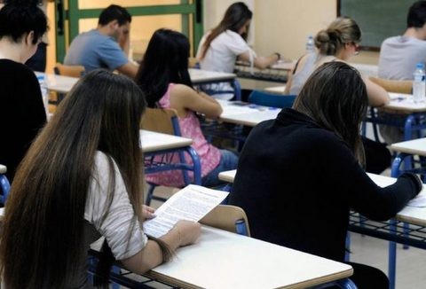 ΠΑΝΕΛΛΗΝΙΕΣ: Δεν θα μετράει τελικά ο βαθμός απολυτηρίου