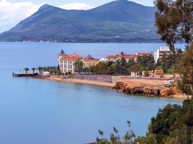 ΛΟΥΤΡΑ ΑΙΔΗΨΟΥ: Κλιμάκια της Εφορίας κάνουν ελέγχους σε τουριστικά καταλύματα