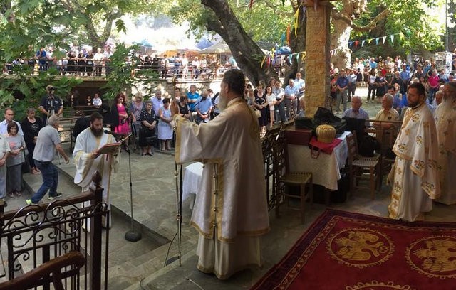 ΚΑΜΠΙΑ: Μεγάλη γιορτή σε υπέροχο τοπίο για την Αγία Κυριακή