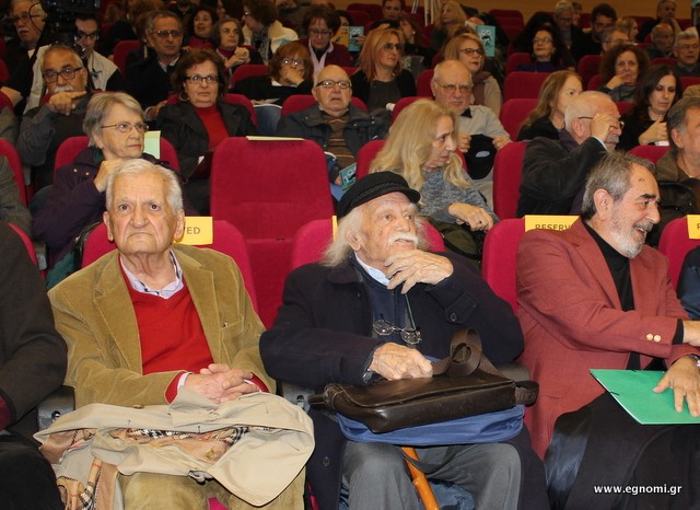 ΦΕΣΤΙΒΑΛ ΝΤΟΚΙΜΑΝΤΕΡ: Αποθεώθηκε στη Χαλκίδα ο Μανώλης Γλέζος