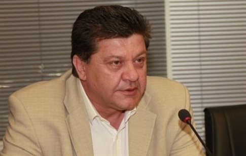 Παράπονα στον Καπελέρη