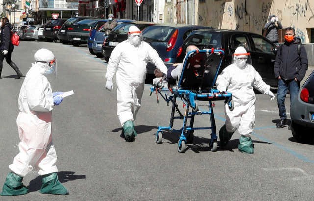 ΙΤΑΛΙΑ - ΚΟΡΩΝΟΪΟΣ: Σκότωσε άλλους 760 ανθρώπους σε μία μέρα ο φονικός ιός