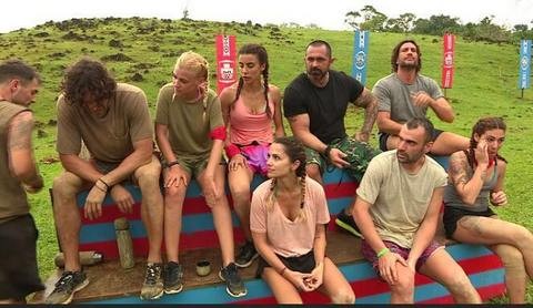 Εκτός Survivor η Πασχάλη, η οποία φεύγοντας δεν χαιρέτησε τον Αγγελόπουλο (VIDEO)