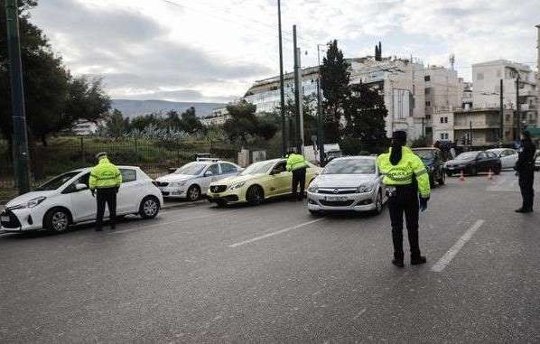 ΚΟΡΩΝΟΪΟΣ: Παρατείνεται μέχρι τις 27 Απριλίου η απαγόρευση κυκλοφορίας