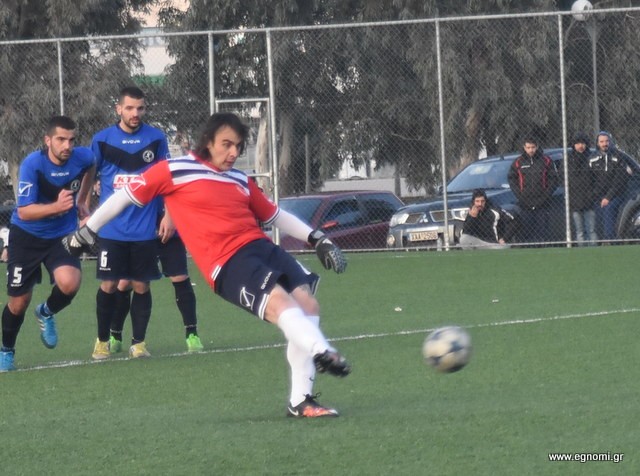 ΚΑΘΕΝΟΙ-ΚΑΣΤΕΛΛΑ 2-0: Κέρδισε από την άσπρη βούλα, αλλά όχι στη ρωσική ρουλέτα