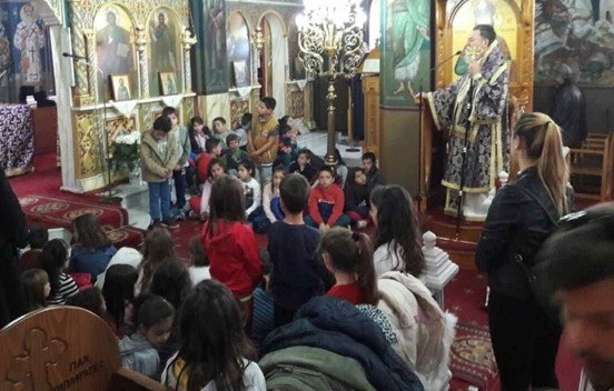 Θεία Λειτουργία με μαθητές στο Βασιλικό