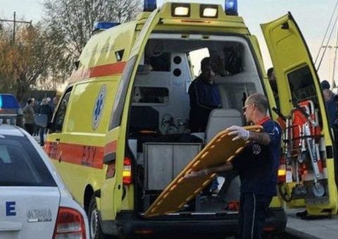 Γυναίκα 62 ετών έπεσε από τον 4ο όροφο πολυκατοικίας και σκοτώθηκε