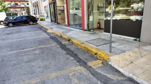 ΧΑΛΚΙΔΑ: Μισές δουλειές από τον Δήμο στην οδό Καραμουρτζούνη