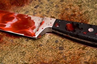 Εσφαξε τη γυναίκα του με κουζινομάχαιρο