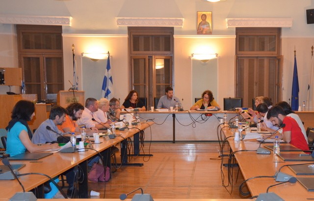 Άδειες σε μαγαζιά, μετονομασία οδού και ξήλωμα περιπτέρου