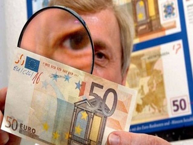 ΨΑΧΝΑ: Συνελήφθη 23χρονος για κυκλοφορία πλαστών χαρτονομισμάτων