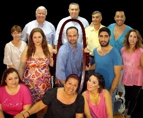 Θεατρική ομάδα στη Παραλία Αυλίδας