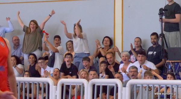ΑΝΟΔΟΣ ΣΥΛΛΑ ΣΤΗ NATIONAL LEAGUE 1: Κλικ από εξέδρα και παρκέ