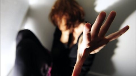 Αδελφές κατήγγειλαν ότι έπεσαν θύματα αρρωστημένων σεξουαλικών ορέξεων