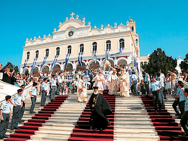 Χωρίς Διοίκηση έμεινε το ίδρυμα της Παναγίας Τήνου