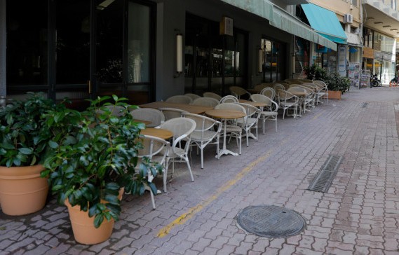 ΔΗΜΟΣ ΔΙΡΦΥΩΝ-ΜΕΣΣΑΠΙΩΝ: Βεβαιώθηκε παράβαση σε ιδιοκτήτη καφετέριας και σε δύο πελάτες