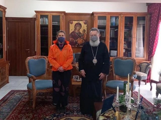 Η πρόεδρος του Σωματείου Εθελοντών Δασοπυροσβεστών Βορειοκεντρικής Εύβοιας επισκέφτηκε τον Μητροπολίτη