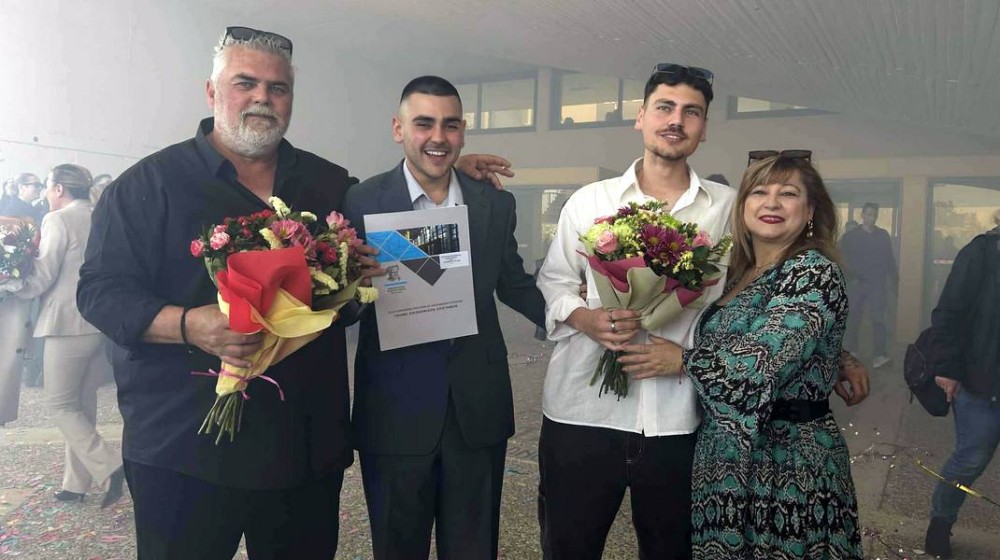 ΨΑΧΝΑ: Πτυχίο με συγκίνηση και περηφάνια για την οικογένεια Γκαλούφα