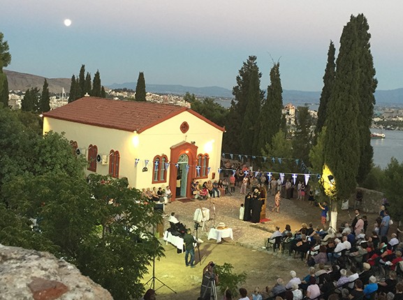 ΧΑΛΚΙΔΑ: Πανηγυρίζει το εκκλησάκι του Προφήτη Ηλία, στο κάστρο του Καράμπαμπα