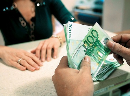 Συνεχίζονται οι έλεγχοι για τα προνοιακά επιδόματα