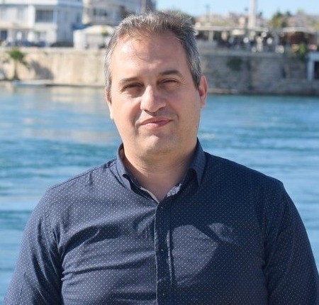 ΧΑΛΚΙΔΑ: Συνάντηση οικονομολόγων με τον προϊστάμενο του ΟΑΕΔ Χαλκίδας