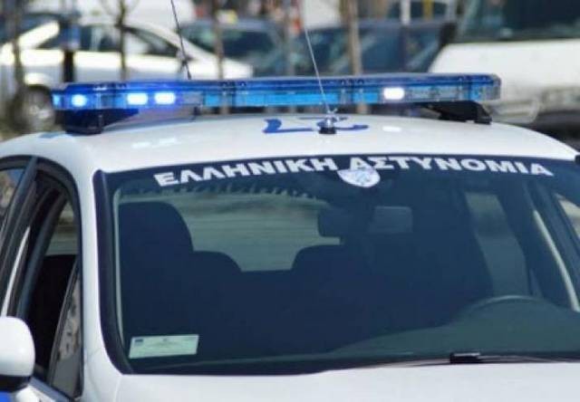 Έβγαλε μαχαίρι και επιτέθηκε στον συνοδό 26χρονης κοπέλας
