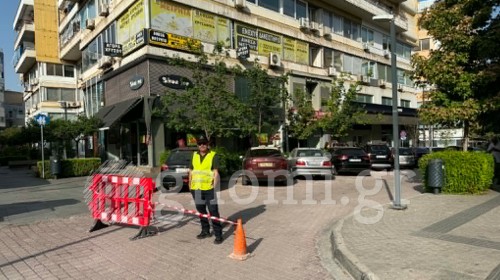 ΧΑΛΚΙΔΑ: Φράκαρε η πόλη από τις εργασίες ασφαλτόστρωσης στη Φαρμακίδου