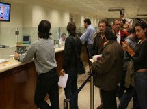 Οκτάωρο όλοι οι δημόσιοι υπάλληλοι