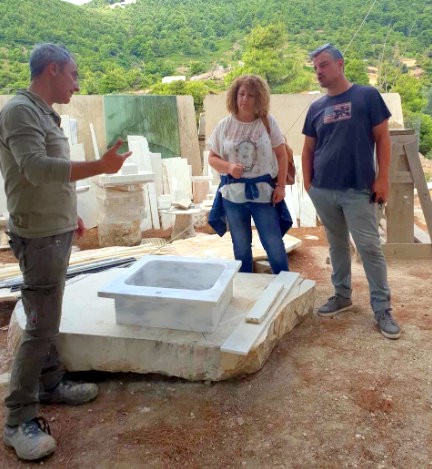 ΣΚΥΡΟΣ: Επίσκεψη σε επιχείρηση επεξεργασίας μαρμάρων από εκπροσώπους του Επιμελητηρίου Εύβοιας