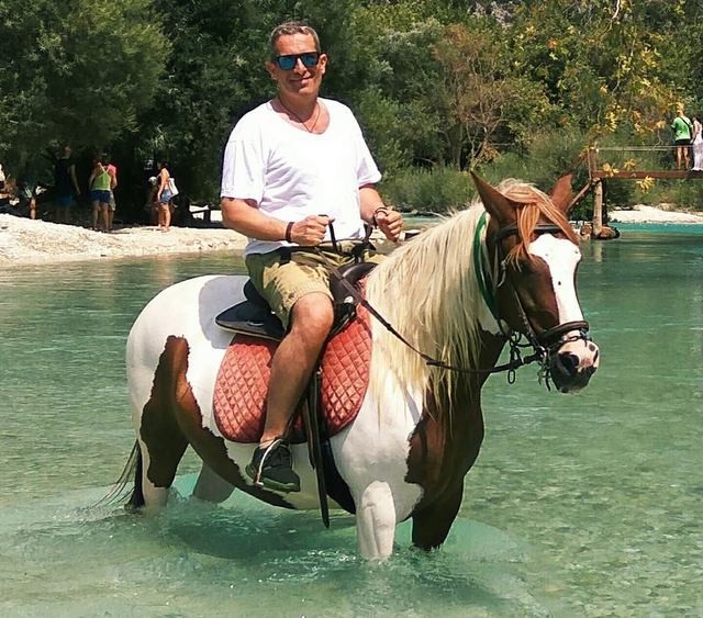 Ο Χρήστος Θεοδουλίδης έκανε και ιππασία στον Αχέροντα