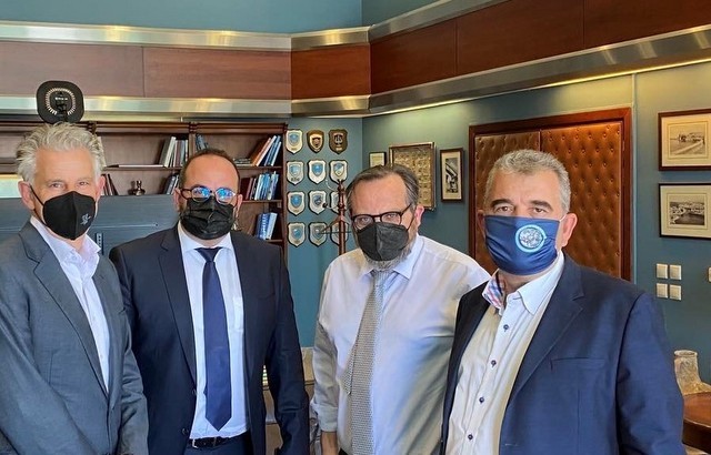 Συνάντηση του Σπύρου Πνευματικού με τον Υπουργό Ναυτιλίας Γιάννη Πλακιωτάκη