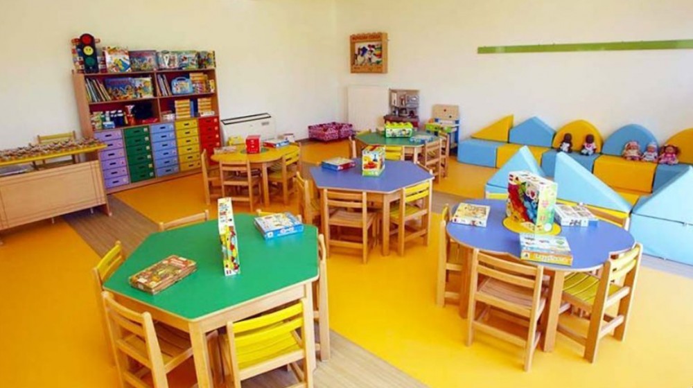 Σκιά αβεβαιότητας για τους εργαζόμενους σε παιδικούς σταθμούς και ΚΔΑΠ