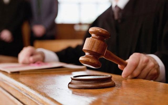 Ενοχος ο αστυνομικός για τον ξυλοδαρμό δύο πρώην παικτών του Ταμυναϊκού
