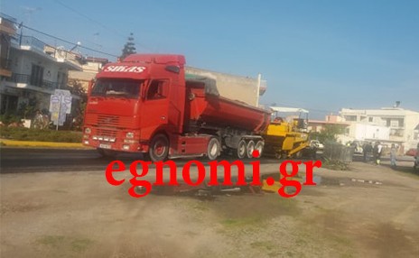 ΧΑΛΚΙΔΑ: Εργασίες ασφαλτόστρωσης στην περιοχή του Πάρκου Ελευθερίας