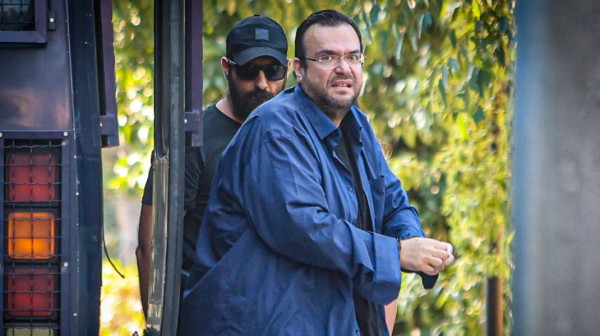 Στη φυλακή ο Φίλιππος Καμπούρης και η σύζυγός του