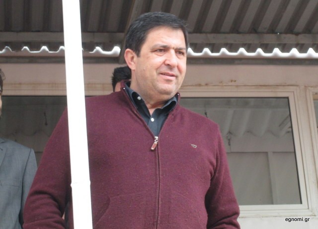 ΓΙΑΝΝΗΣ ΠΑΠΑΚΩΝΣΤΑΝΤΙΝΟΥ: Ανακοίνωση αποχώρησης με πυρά σε Ρέτσα και Πίσχινα