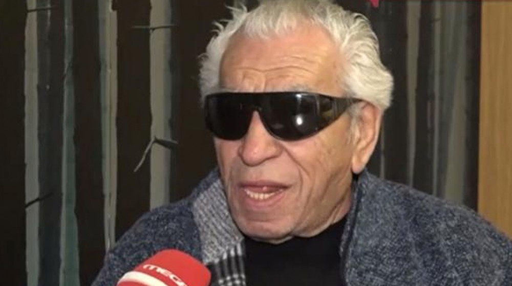 Ο Τάσος Μπουγάς έβρισε γυναίκα επειδή του έπιασε τον πισινό (Video)