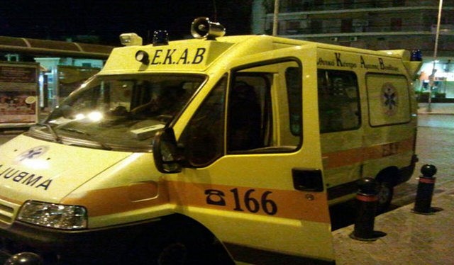 Το ΕΚΑΒ ...στόλισε γιατρούς της Εύβοιας