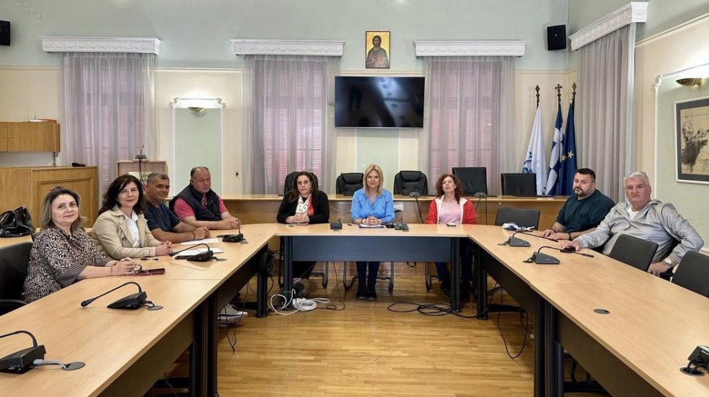 ΧΑΛΚΙΔΑ: Οι επαγγελματικοί φορείς πήγαν στο Δήμο για θέματα λειτουργίας της Αγοράς