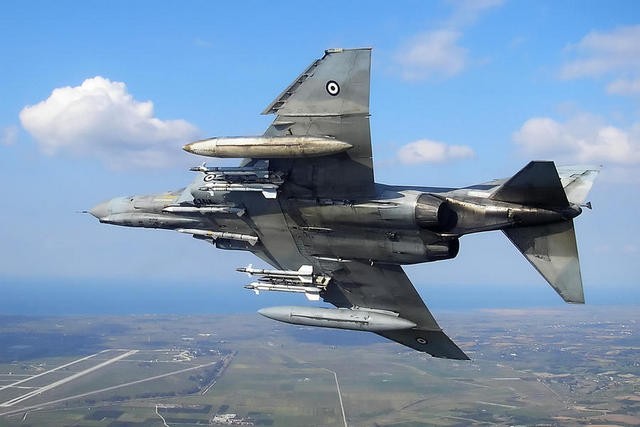 Συνετρίβη μαχητικό Φάντομ της Πολεμικής Αεροπορίας