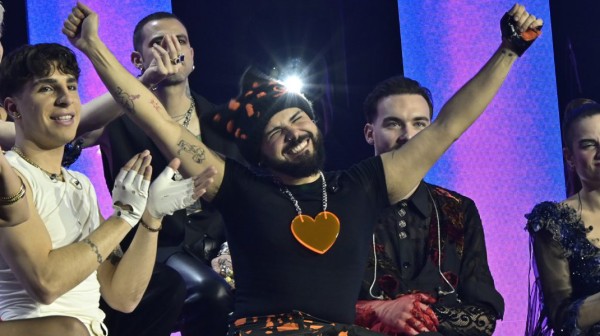Ο Ακύλας με το Ferto θα εκπροσωπήσει την Ελλάδα στον φετινό διαγωνισμό της Eurovision (VIDEO)