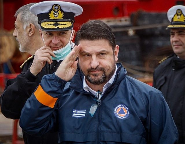 Ο σκληρός Χαρδαλιάς λύγισε και βούρκωσε για την κριτική που δέχεται (VIDEO)