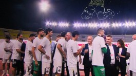 Ο ΟΦΗ γράφει ιστορία και ο πρόεδρος της ΕΠΣ Εύβοιας Γιάννης Ρέτσας κάνει απονομές στους Κρητικούς