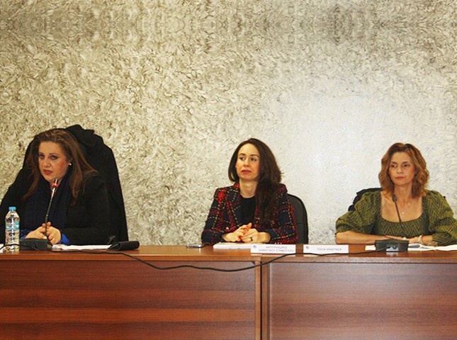 ΧΑΛΚΙΔΑ: Τέσσσερα ...αγκάθια στο Δημοτικό Συμβούλιο