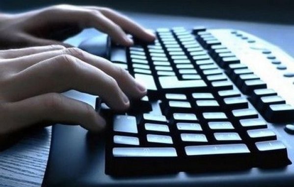 Πιο βρώμικο το πληκτρολόγιο του Η/Υ από την λεκάνη της τουαλέτας